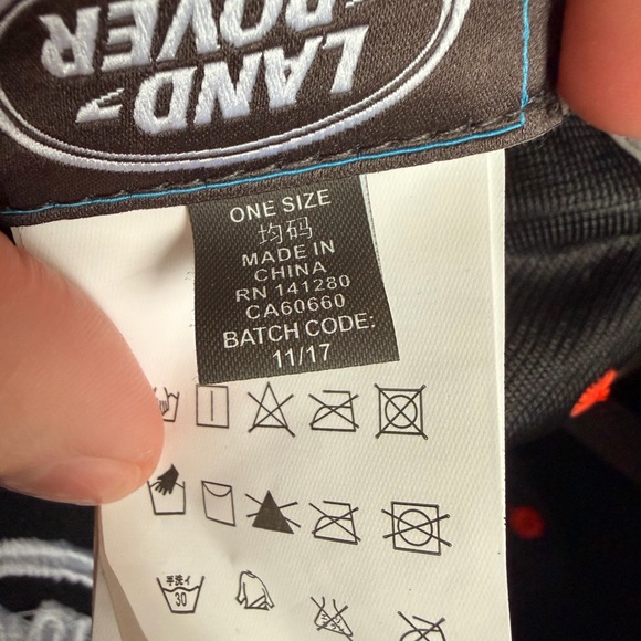 Gray Cap - Picture 6 of 7